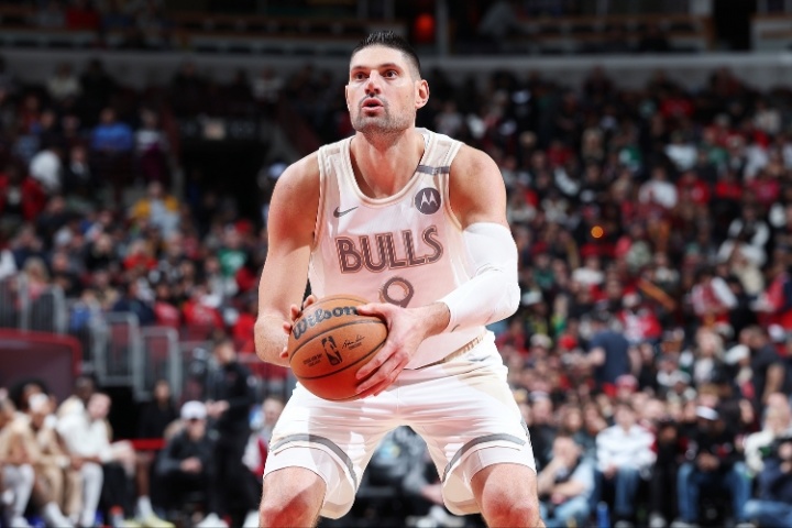 到期合同2148万湖记：湖人正在密切关注武切维奇的情况